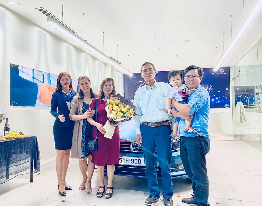 Khoảnh khắc giao xe Volkswagen — ảnh 3